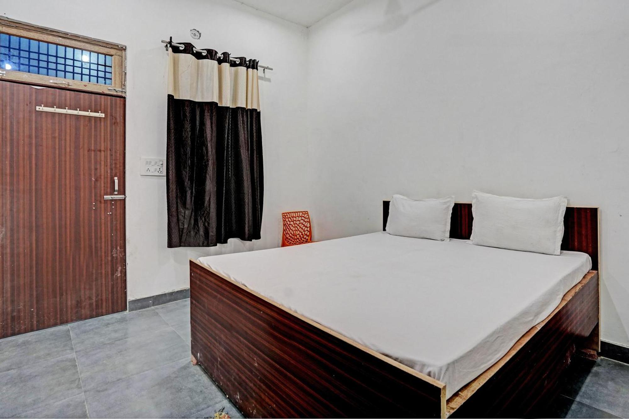 Oyo Double Ss Hotel Hāthras 외부 사진